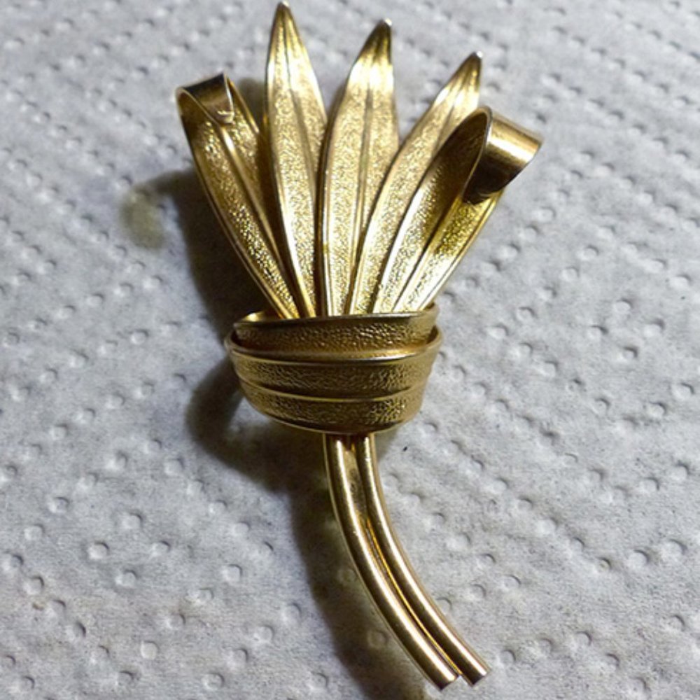 Large Gold Tone Textured Coro Pegasus Brooch